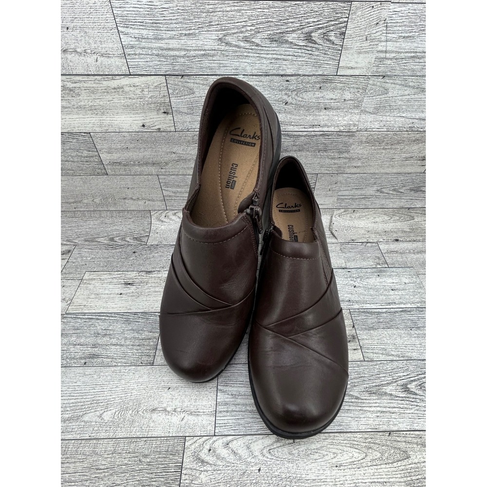 Clarks Collection Brown Leather Cushion Soft Zip Ankle Booties Women Sz 9M